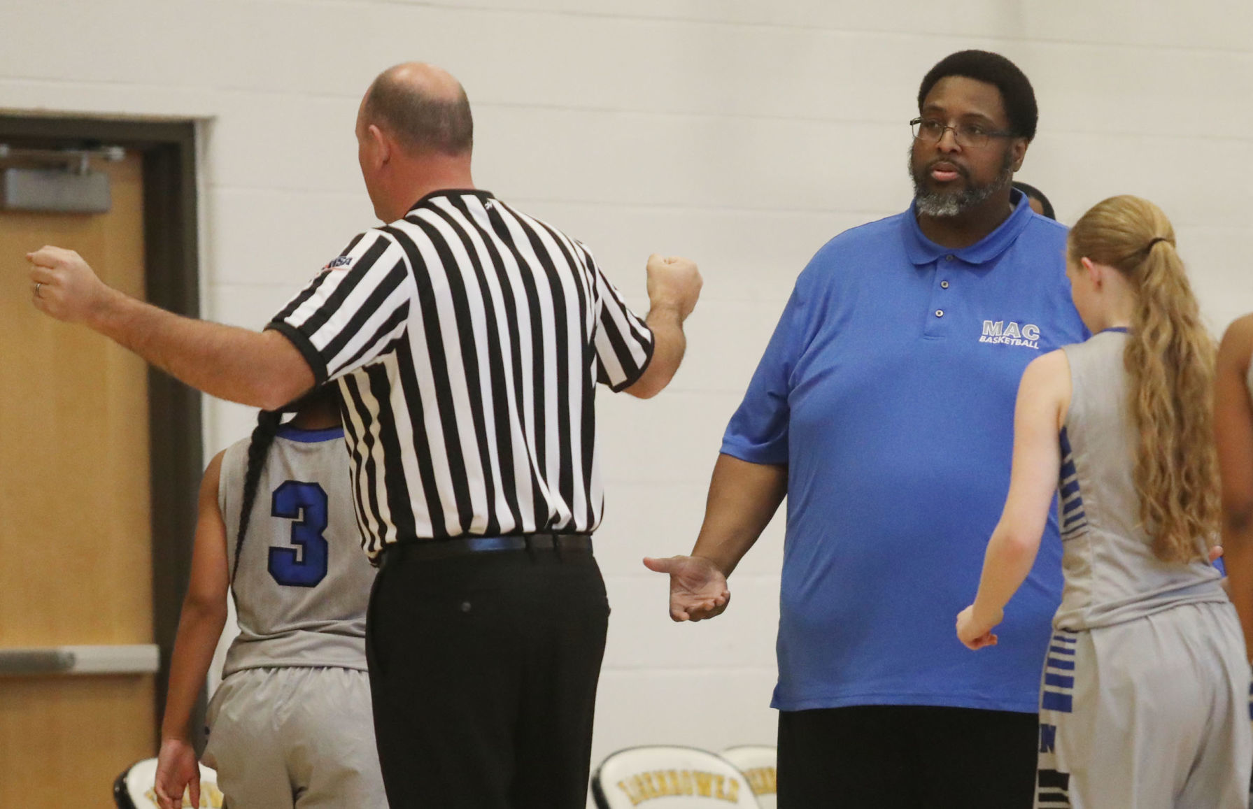 MacArthur vs Williamsville girls basketball 26 12.27.18.jpg